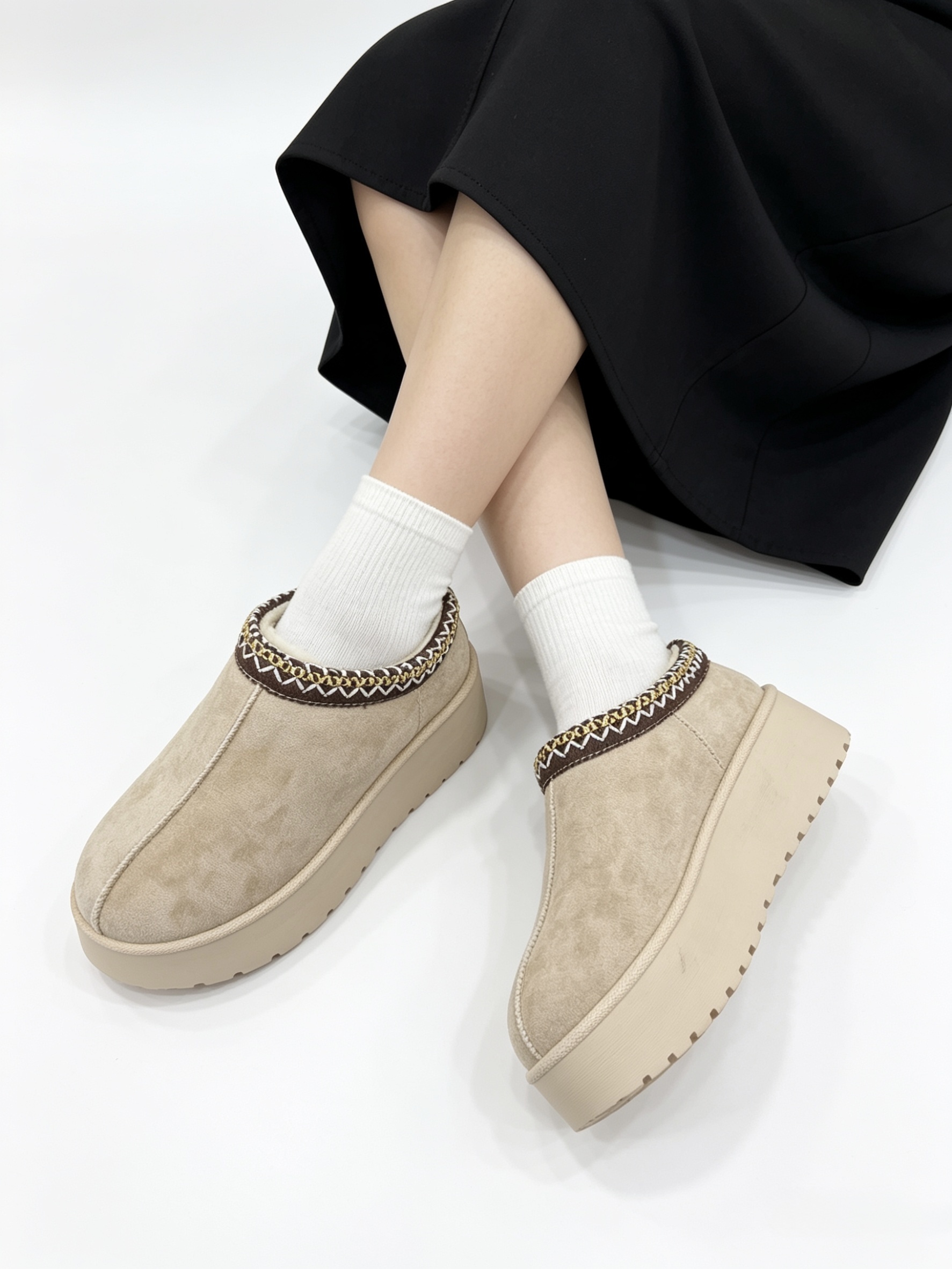 5491-MULES beige 6?