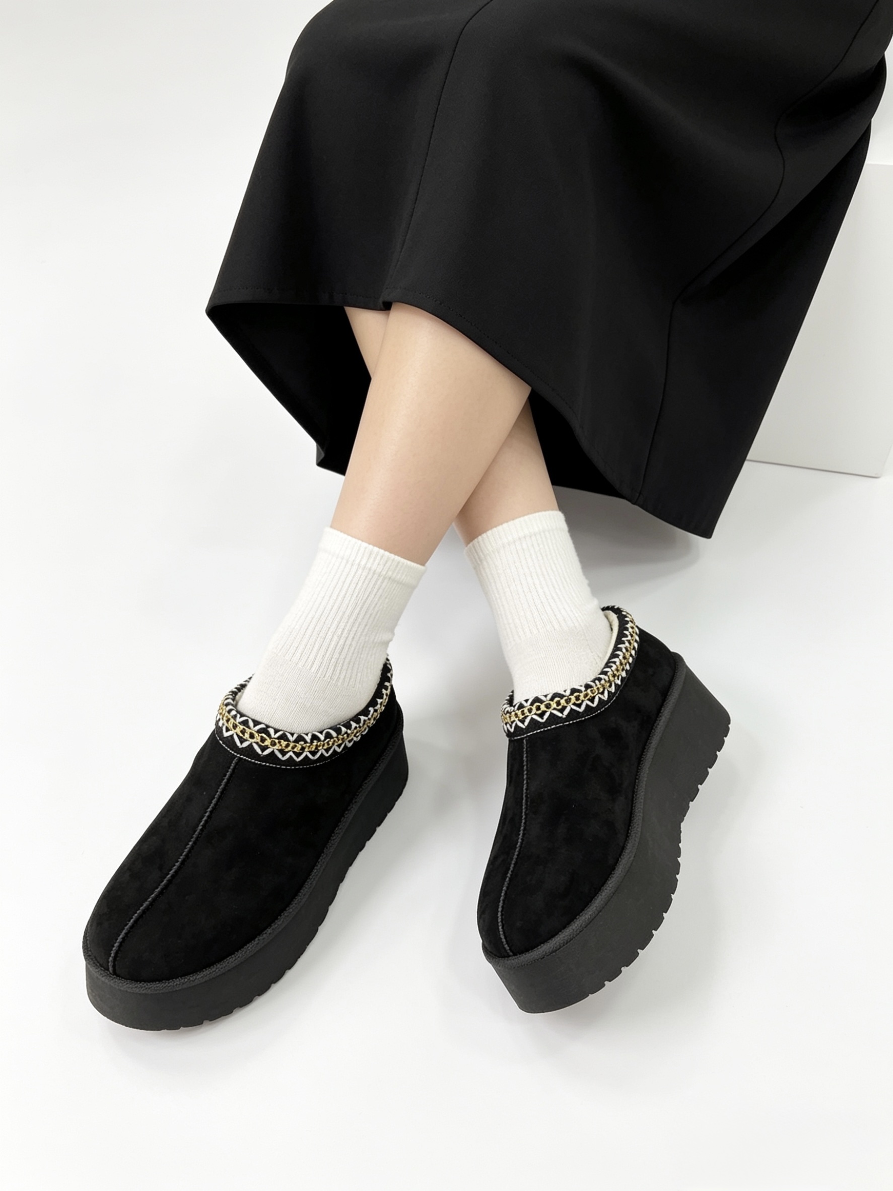 5491-MULES NOIR 6?